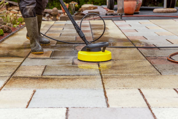 Best Pool Deck Cleaning  in Saylorville, IA